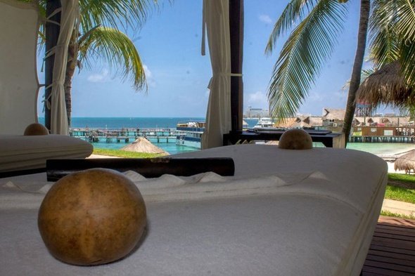 Massage service ($) Hotel Dos Playas Faranda Cancún Cancun