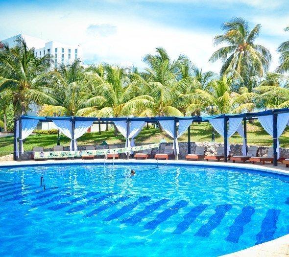 EXCLUSIVE SWIMMING POOLSFOR ADULTS AND CHILDREN Hotel Dos Playas Faranda Cancún Cancun EXCLUSIVE SWIMMING POOLSFOR ADULTS AND CHILDREN Hotel Dos Playas Faranda Cancún Cancun